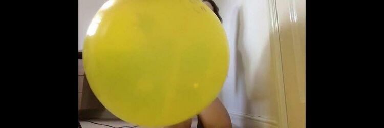 Brook Logan – Playing With Big Yellow Balloon [updated: 2023-08-12]