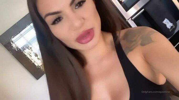 Onlyfans - Amber Jasmine - amberjasmine x - amberjasminexA DAY AND A LIFE OF Ready to go boxing whos joining me - 27-02-2020 [updated: 2023-08-14]