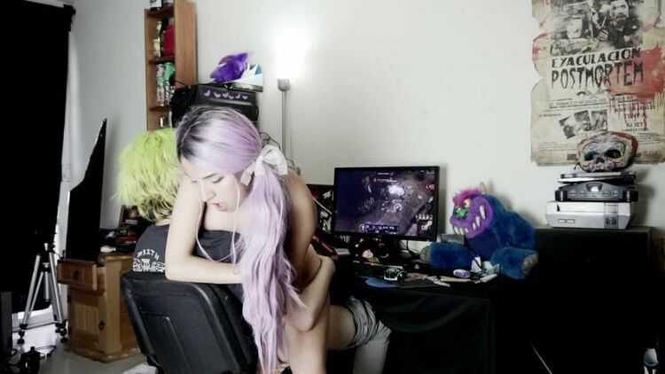 ABDoll – Playing League Of Legends And Fucking [updated: 2023-08-16]