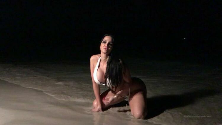 [Onlyfans] amyanderssen-06-04-2020-29902136-Beach time [updated: 2023-08-24]