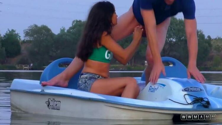 Outdoor Blowjob On Pedal Boat_[watch fresh onlyFans leaks on FreeFans.tv] [updated: 2023-09-01]