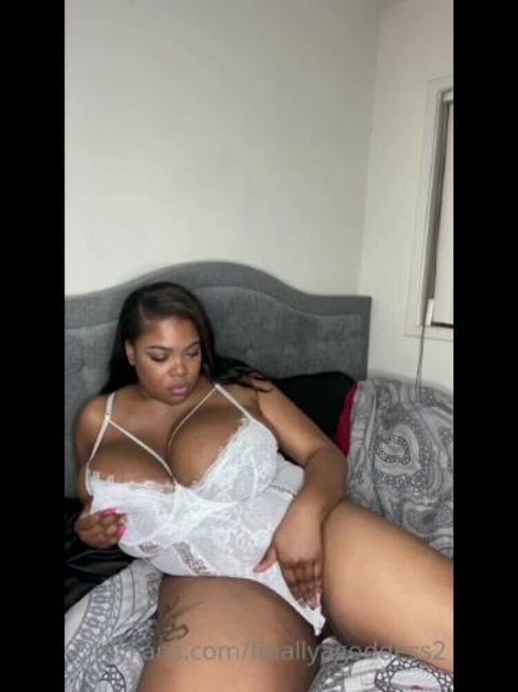 [Onlyfans] finallyagoddess2-06-08-2020-93688925-Watch me watch porn p [updated: 2023-09-01]