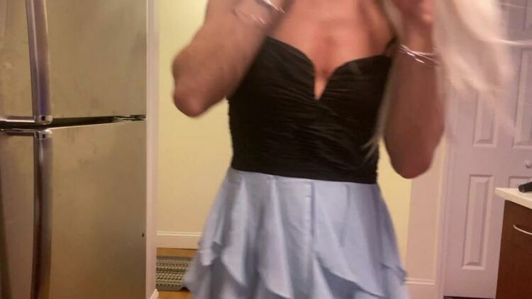 Crossdressing Into Prom Queen_[watch fresh onlyFans leaks on FreeFans.tv] [updated: 2023-09-07]