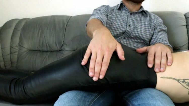 Sexy Wife In Leather Pants Spanked_[FreeFans.tv Best OnlyFans leaks] [updated: 2023-09-07]