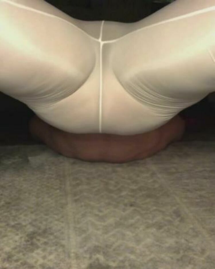 Yoga In Tights_[watch fresh onlyFans leaks on FreeFans.tv] [updated: 2023-09-14]