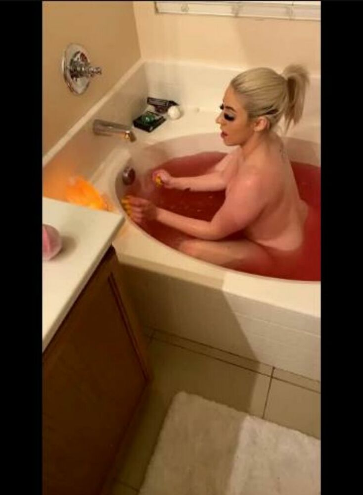 Emily Renee SnowBunnyEmily1 OnlyFans 2019-12-08-100545800 [updated: 2023-09-16]