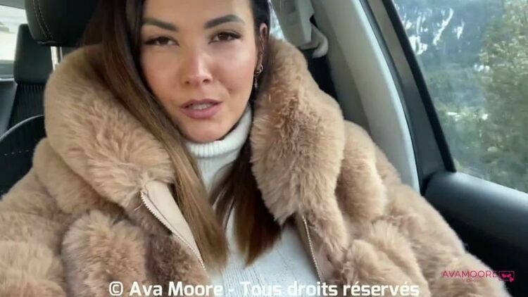 Ava-Moore Je m exhibe et me gode dans ma voiture au bord de la route FRENCH - 1080p [updated: 2023-09-16]