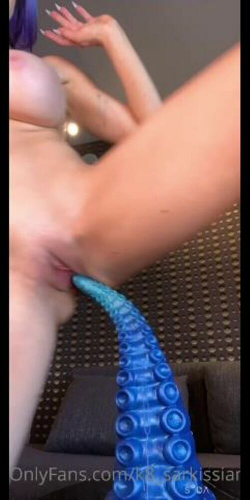 K8sarkissian - Kate Plays With Her Tentacles (SD) [updated: 2023-09-20]