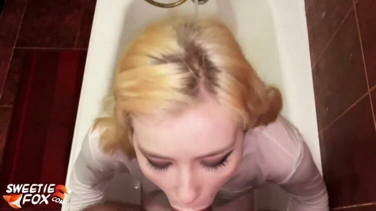 Sweetie Fox – Horny Babe in Wet Shirt Play Pussy and POV Blowjob Dick in the Bathroom 720p [updated: 2023-10-17]