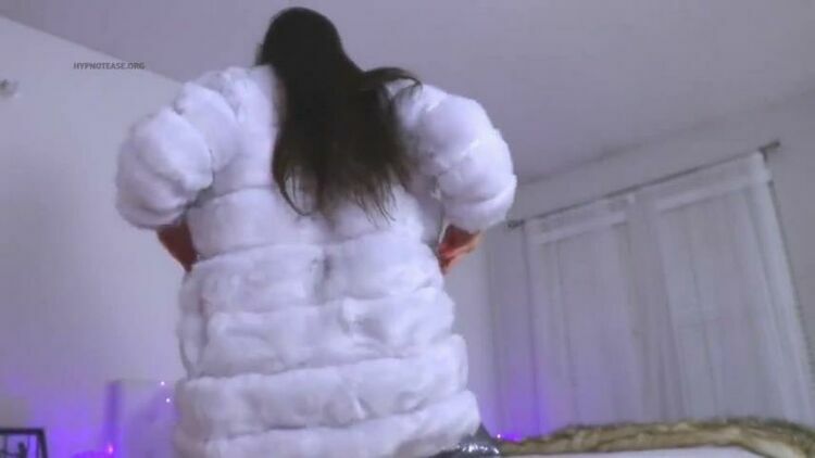 Queen Regina – Fur addiction Diva Worship [updated: 2023-10-17]