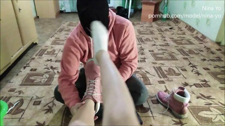 FEMDOM FOOT WORSHIP Slave Cleans Shoes Sniffs Socks Licks Feet Nina Yo! FEET PORN - www.LOVELY-MILF.com Video [updated: 2023-11-03]