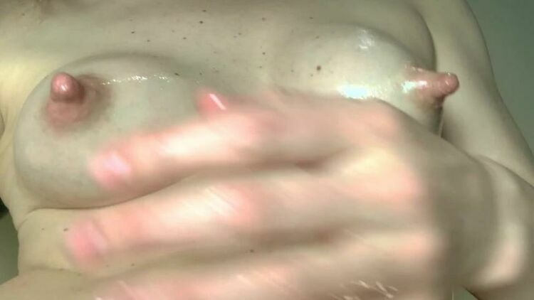 yummyfreshMILFmilk – Engorged Milky Tits Oil Massage and Bounce [updated: 2023-11-04]