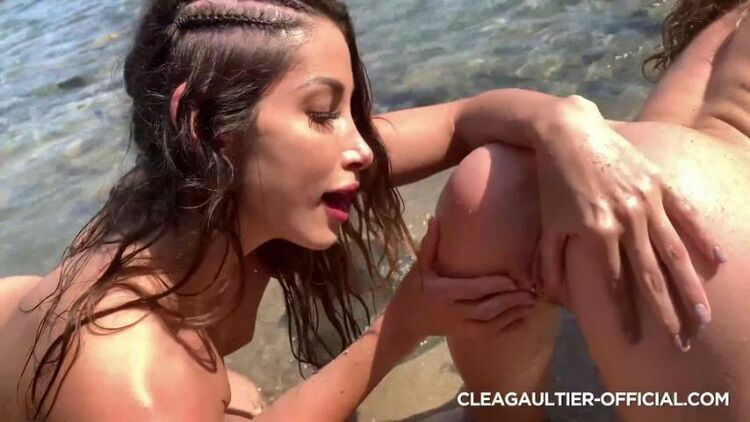 Clea Gaultier – with Angel Emily in Ibiza [updated: 2023-11-04]