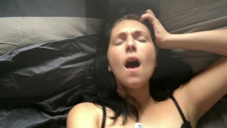 Lounatic – POV Blowjob and Ride [updated: 2023-11-15]