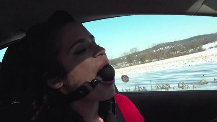 Sammi Starfish – Ball Gag Driving Dare [updated: 2023-11-17]