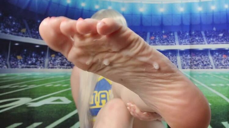 TinyFeetTreat – Foot Cuck For The Cheerleader [updated: 2023-11-20]