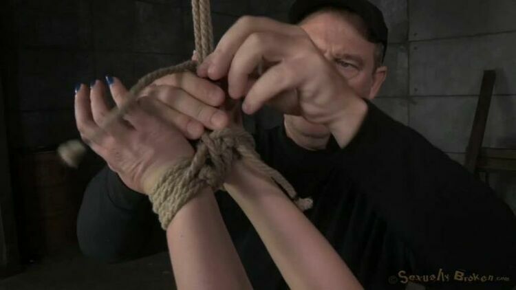 Pale Claire Robbins tightly tied and trained as dungeon sex slave with brutal messy deepthroat [HD 321.5 MB] [updated: 2023-11-22]