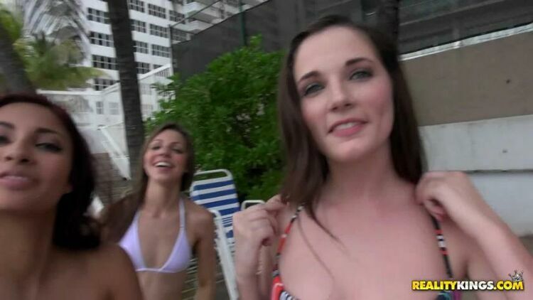 Tyler Steel, Jade Jantzen, Bella Skye, Hannah Reese, Raven. Beach Fun (Full HD) [updated: 2023-11-30]