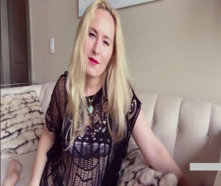 Glitter Goddess – Surrender to Your Infatuation [updated: 2023-11-30]