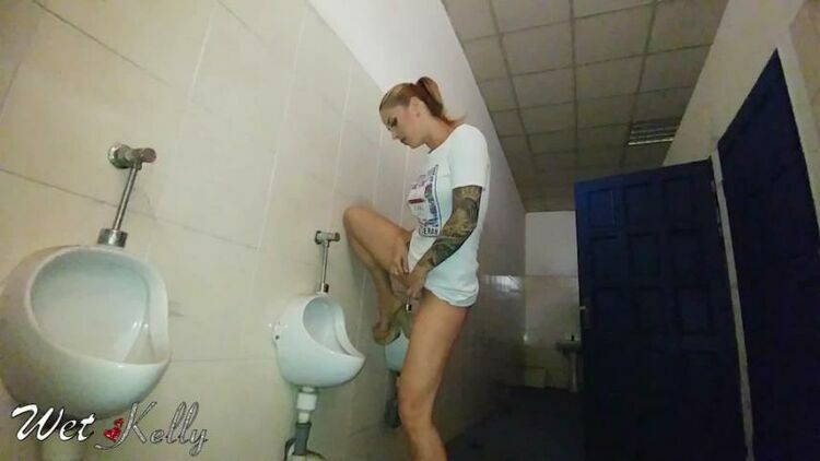 wet kelly p– challenge in a public man restroom [updated: 2023-12-02]