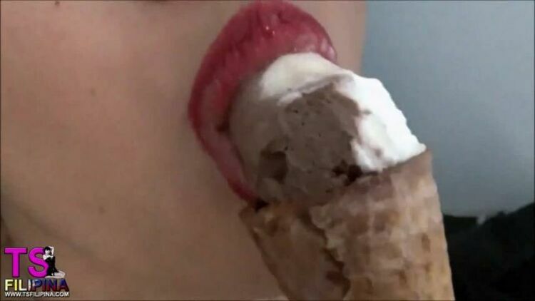 TSFilipina presents TS Filipina in Lick Ice Cream [updated: 2023-12-11]