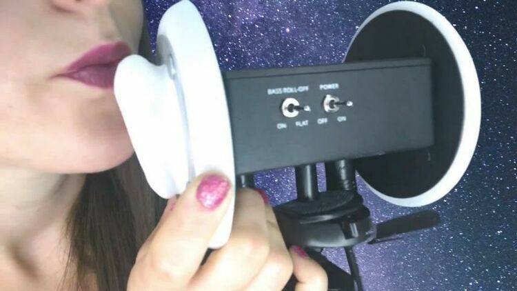 Lips2Tingles ASMR – Starry Night Green Screen Ear Eating [updated: 2023-12-12]