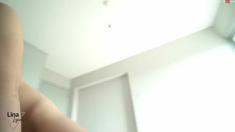 LinaLynn - Dabei wollte ich schon los - Sex im Hotelzimmer [updated: 2023-12-13]