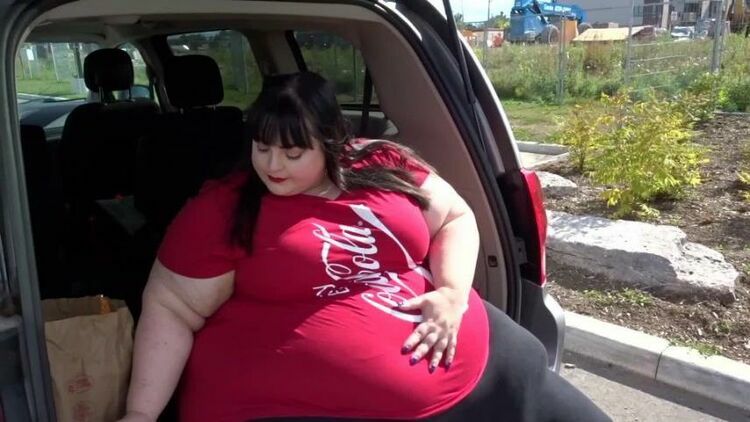 SSBBW Juicy Jackie – Lunch and Car Bounce Part 1 [updated: 2023-12-19]