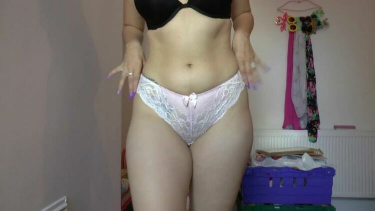 Bad Dolly – Trying on All My Knickers [updated: 2023-12-20]