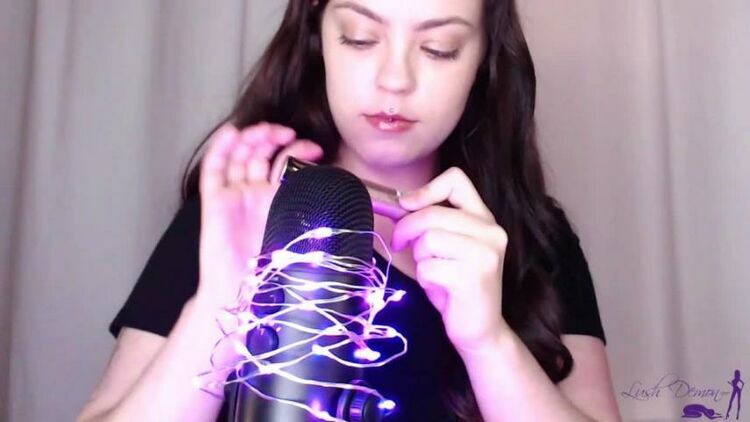 Demon Goddess J – Lip Gloss ASMR with Light Humiliation [updated: 2023-12-21]