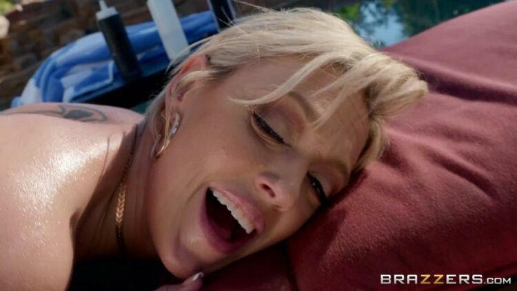 Dee Williams - Backyard Banging (Full HD) [updated: 2023-12-24]