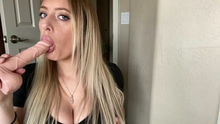 MissCassi - Step-Mom Blow Job Roleplay [updated: 2023-12-26]