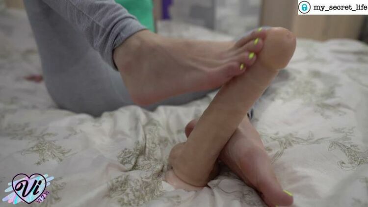 Girl with Neat Legs Sensual Footjob Huge Dildo Foot Fetish! FISTING PORN VIDEOS - [updated: 2023-12-29]