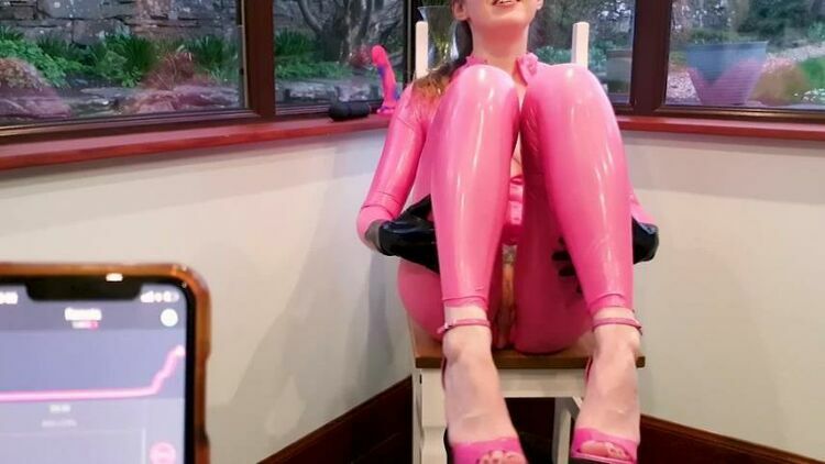 LATEXnCHILL – Controlled Catsuit Orgasm [updated: 2024-01-04]