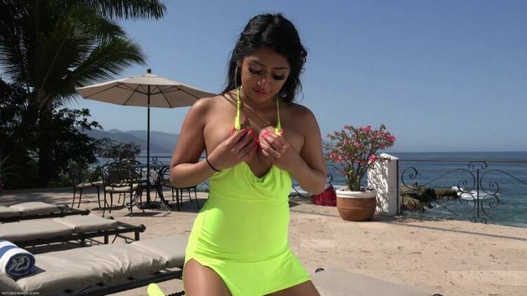 Binky Baez - Binky Baez in Puerto Vallarta [updated: 2024-01-07]