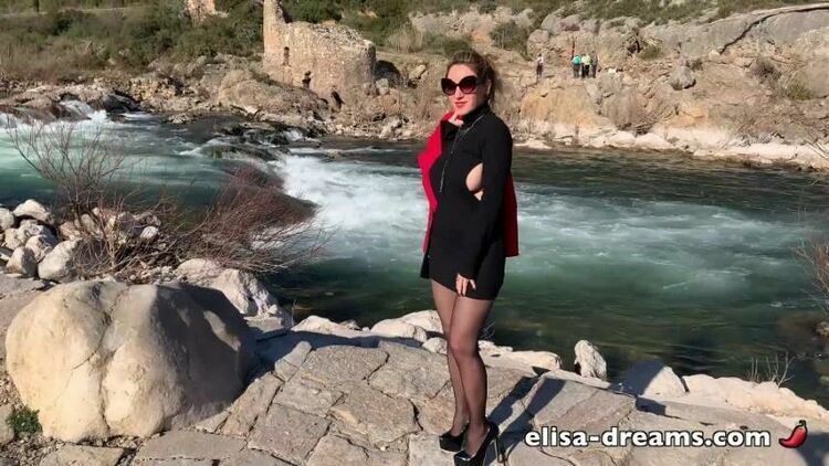 Elisa Exhib - Flashing no Panties with a Buttplug in a wonderful place [updated: 2024-01-09]