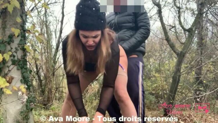 Ava Moore – Fucked by a Married Man in the Middle of Nature [updated: 2024-01-10]