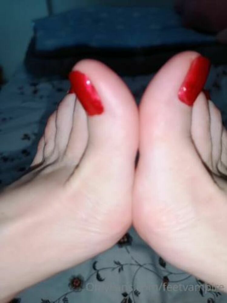 Nuria - feetvampire / Onlyfans Feetvampire 04-06-2021 - Fetish [updated: 2024-01-12]