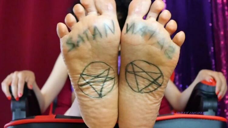 Sweet Lucifer – Worship Satans extremities – Footworship, Footjob [updated: 2024-01-17]