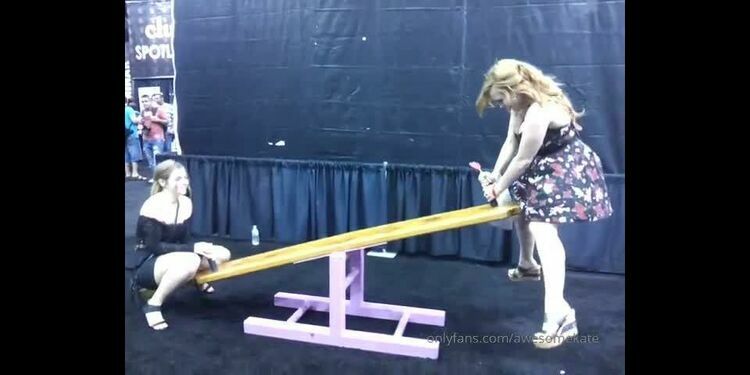 AwesomeKate / Onlyfans Awesomekate - riding a seesaw with summerhart in vegas isnt she perfect 19-02-2020 - Fetish [updated: 2024-01-20]