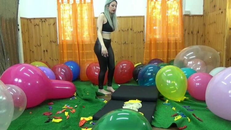 Italoon Balloon Girls – noemi05 – Cocktease, Femdom Pov [updated: 2024-01-22]