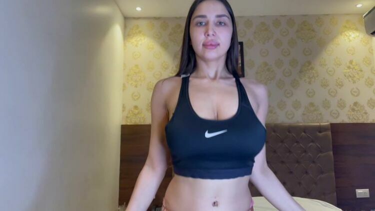 Kristinaxxx – bouncing tits in tight clothes – Femdom Pov [updated: 2024-01-22]