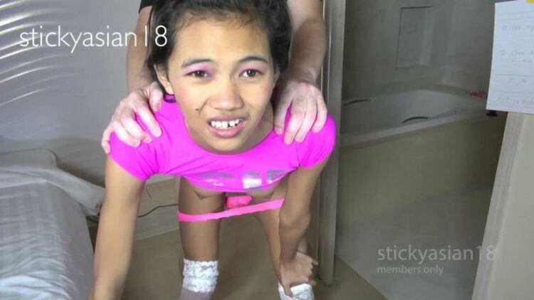 StickyAsian18 - V24NEWCherry19 Kneeling BJ [FullHD 1080p] [updated: 2024-01-23]