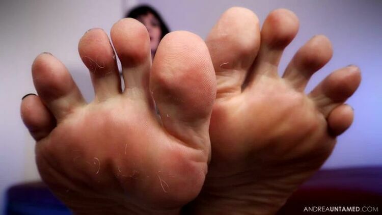 Miss Untamed – Matthews Foot Gifts – Femdom Pov, Footworship [updated: 2024-01-25]