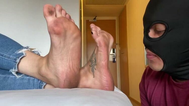 Feetwonders – Flowers for dirty feet – Femdom, Footworship [updated: 2024-01-26]