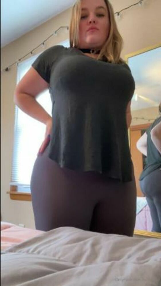 Lula - lularanae / Onlyfans Lularanae - help me get out of these clothes 20-04-2020 - Fetish [updated: 2024-01-27]