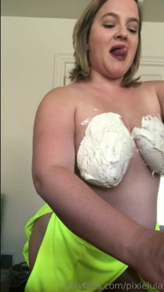 Lula - lularanae / Onlyfans Lularanae - tits with icing sprinkles anyone 18-05-2019 - Tits [updated: 2024-01-27]