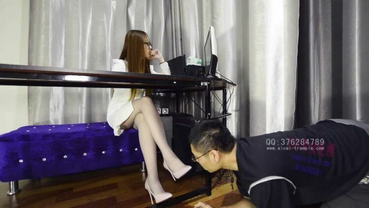 Chinese Femdom – Pinsi talks about the high coldness of feet – Asian [updated: 2024-02-02]