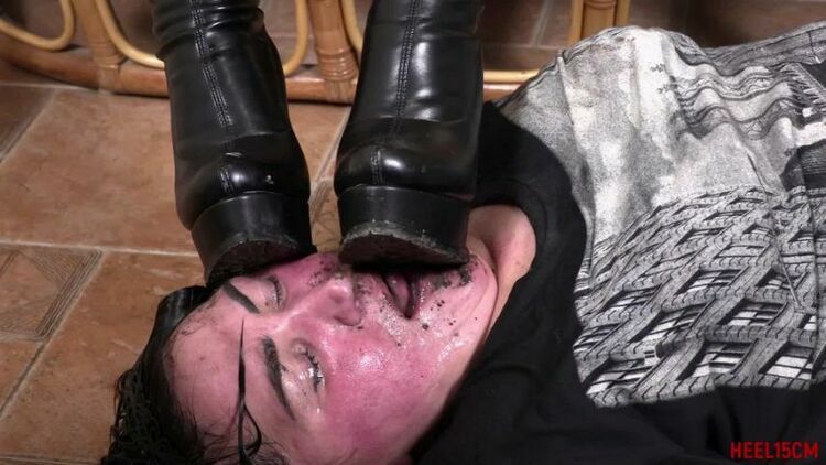 Pig bathing – Bootlicking, Femdom [updated: 2024-02-05]