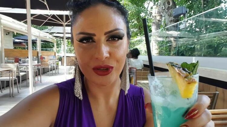 Mistress Ezada Sinn 2018-08-17 TaskOfTheDay a painful cocktail wank. Get a glass ice water [updated: 2024-02-08]